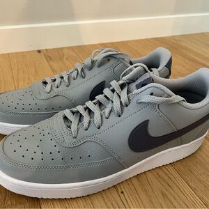 Men’s Nike Shoes Size 11.5